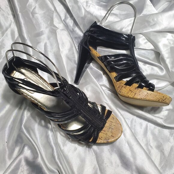$$$ NEW CATO black patent strappy zip up t-strap gladiator cork platform heels - Picture 3 of 5